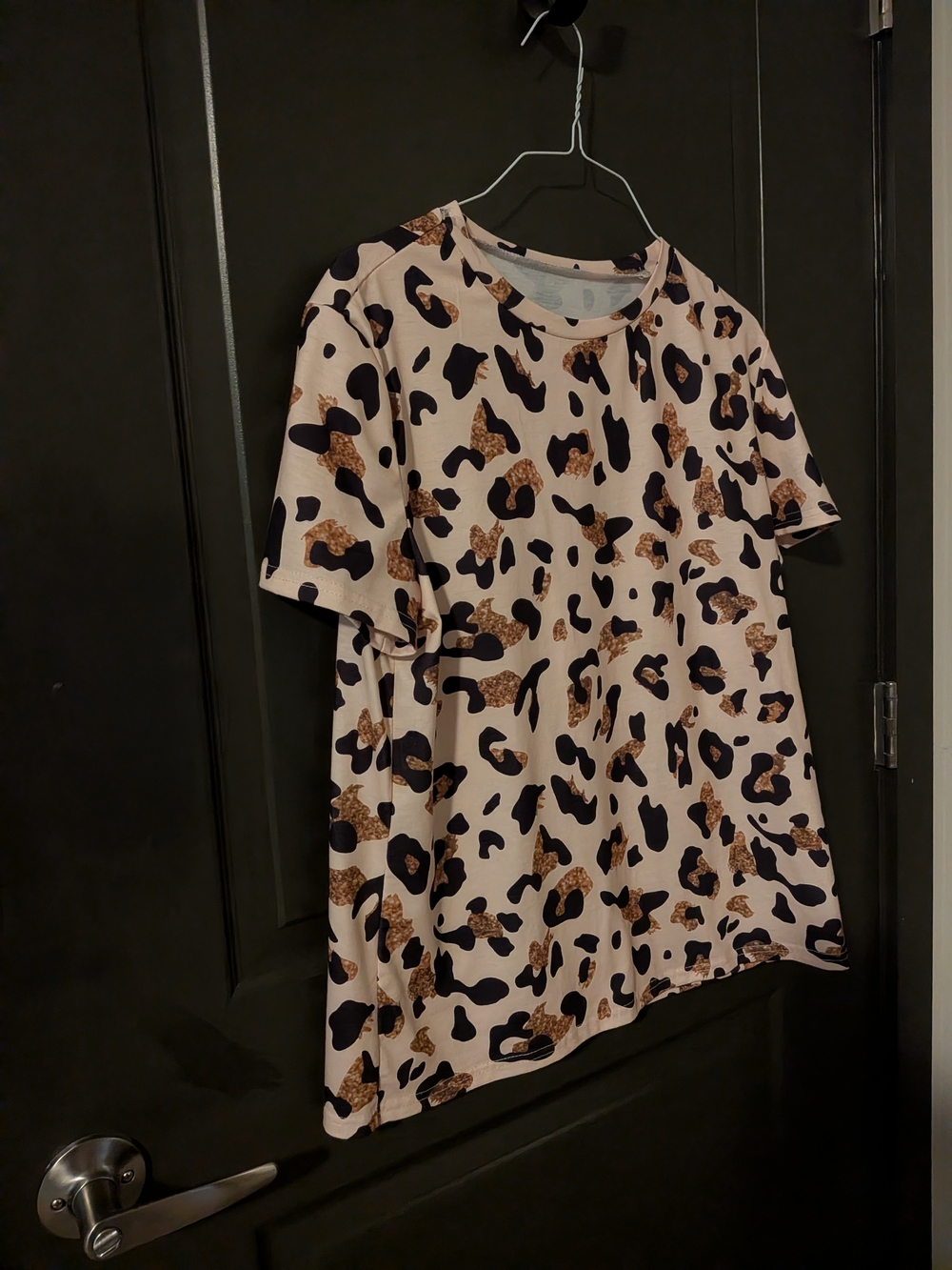 Leopard Print Short Sleeve Tee with Gold Accents - Picture 5 of 6